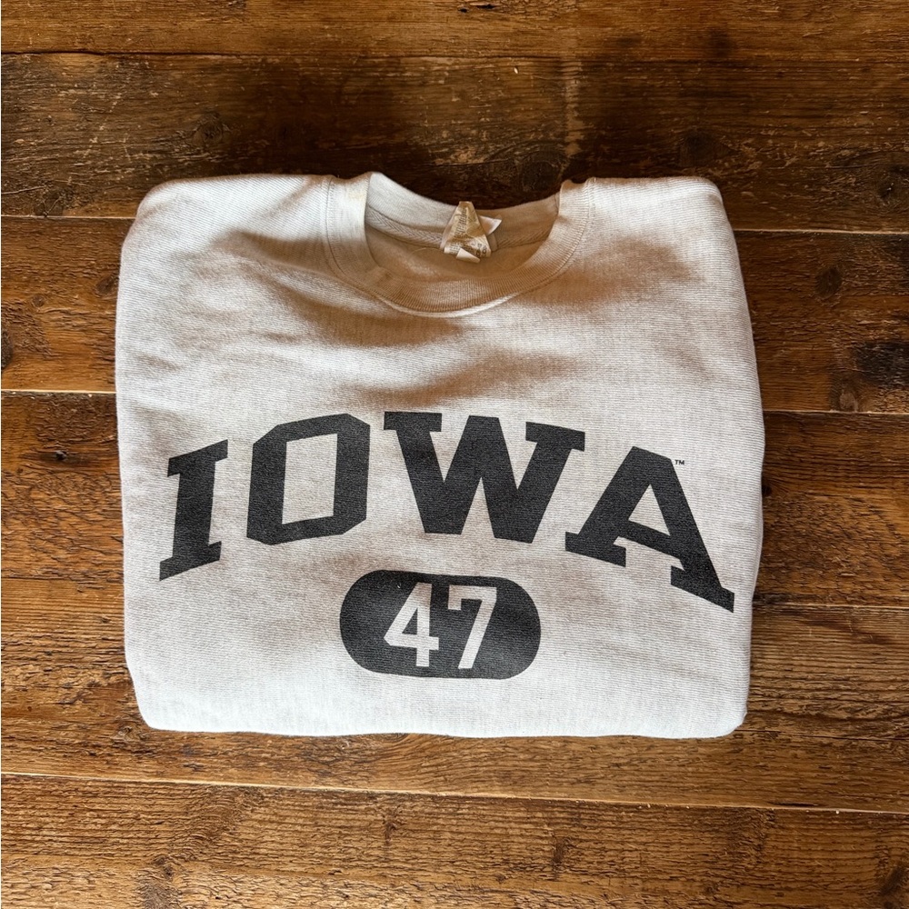 “Iowa 47” Gray Crewneck